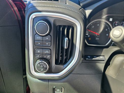 Used 2019 Chevrolet Silverado 1500 High Country image 20