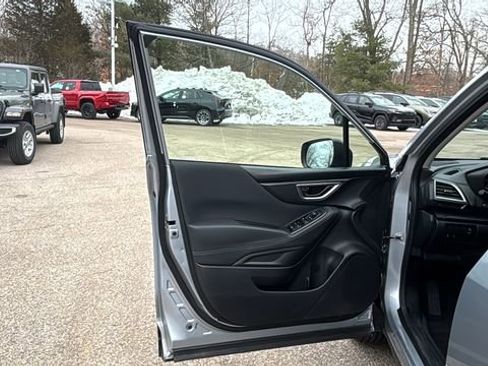 Used 2020 Subaru Forester w/ Alloy Wheel Package image 18