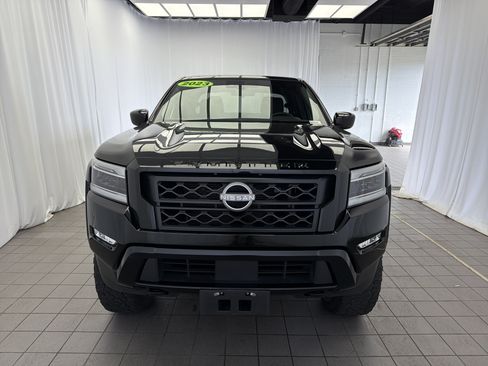 Used 2023 Nissan Frontier SV w/ Midnight Edition Package AWD/4WD image 2