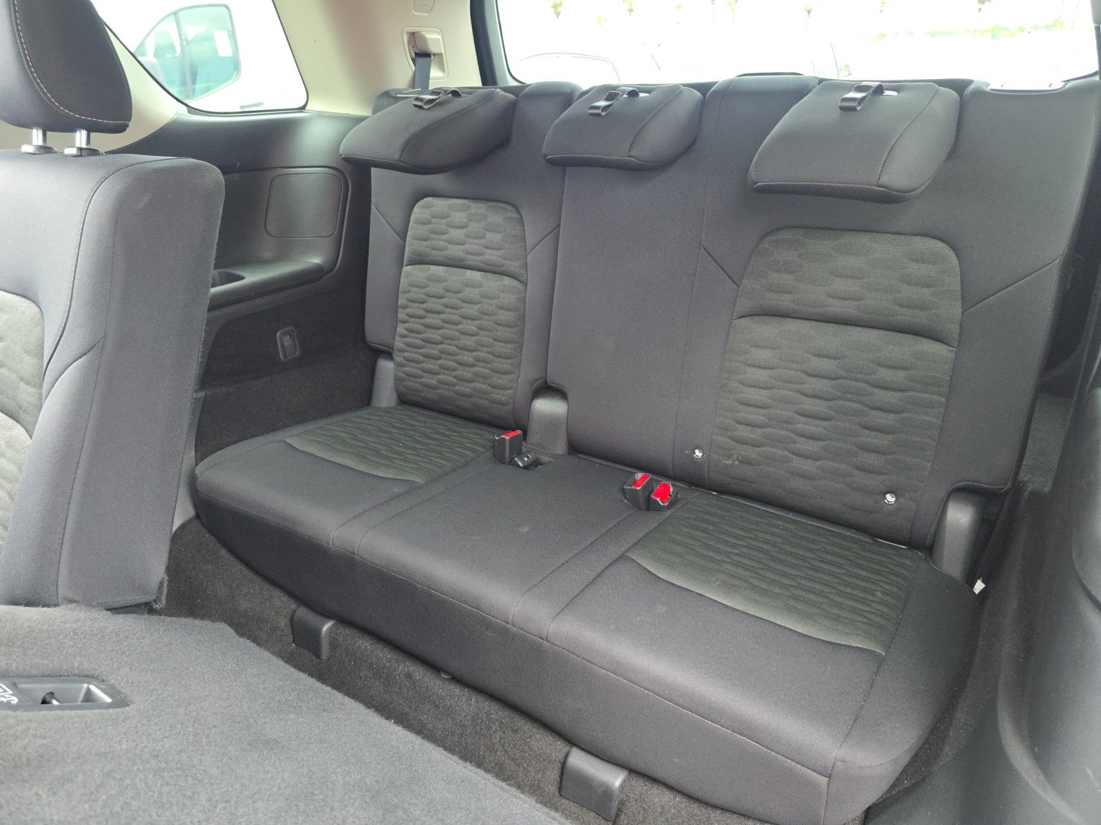 Used 2025 Nissan Pathfinder SV FWD image 6