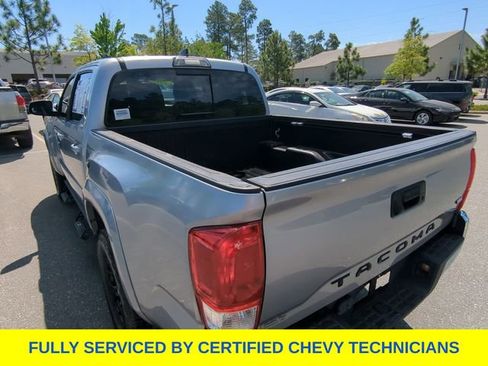 Used 2019 Toyota Tacoma SR5 RWD image 39