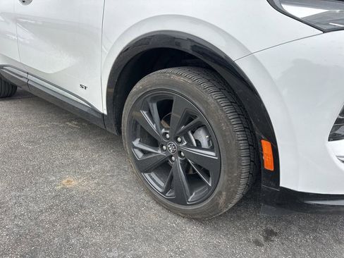 Used 2024 Buick Envision Sport Touring image 4