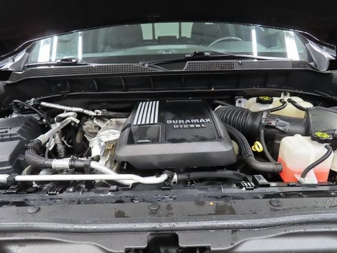 Used 2020 Chevrolet Silverado 1500 High Country image 24