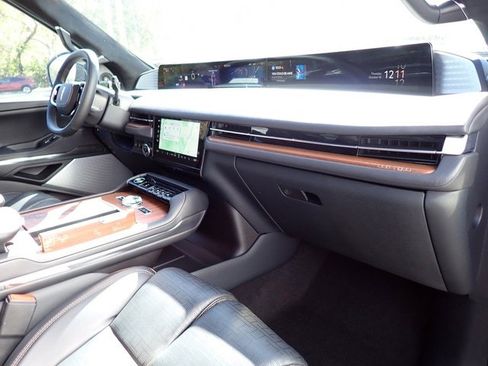 New 2025 Lincoln Navigator Black Label image 12