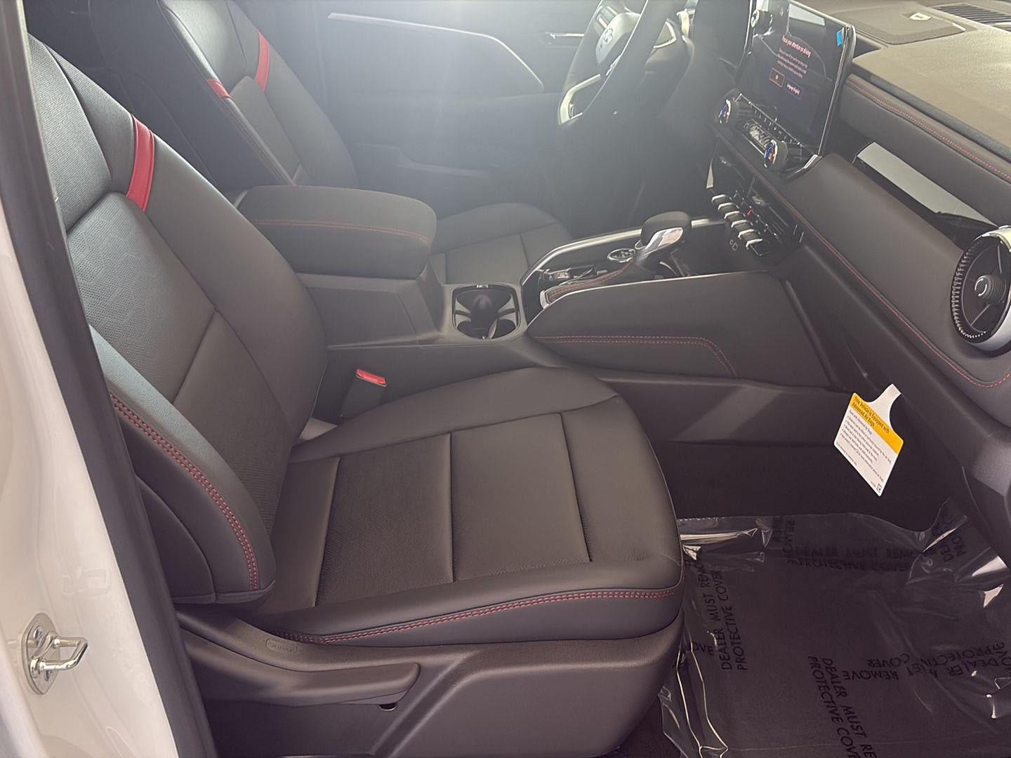 New 2026 Chevrolet Colorado Z71 w/ Technology Package AWD/4WD image 12