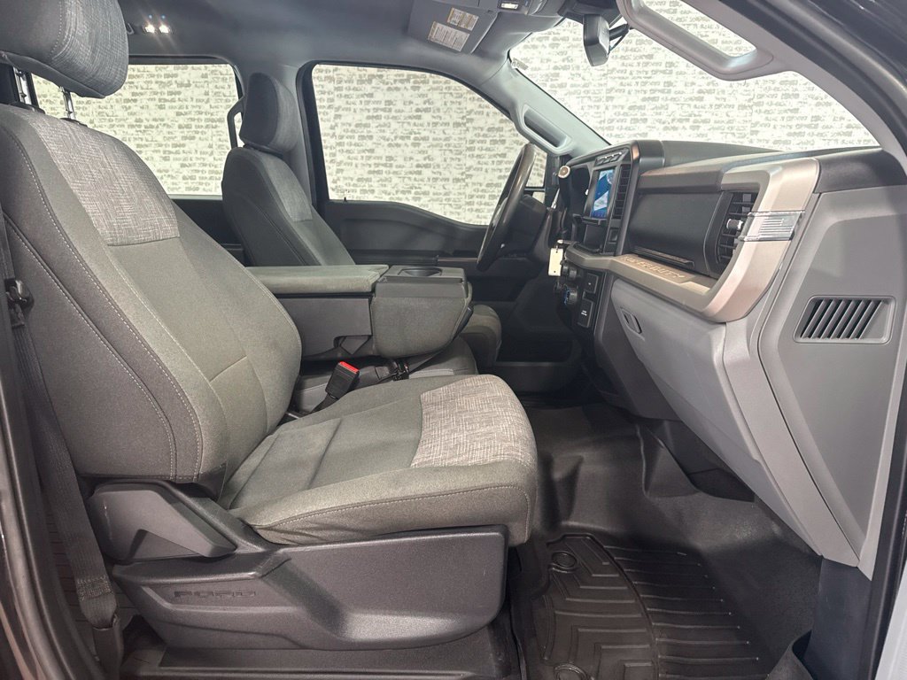 Used 2023 Ford F250 XLT AWD/4WD image 10