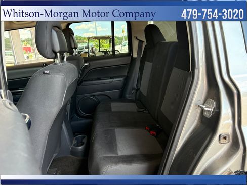 Used 2014 Jeep Patriot Latitude AWD/4WD image 23