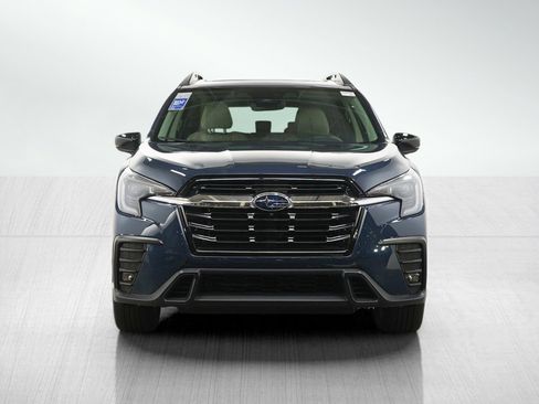 Used 2024 Subaru Ascent Limited w/ Technology Package AWD/4WD image 8