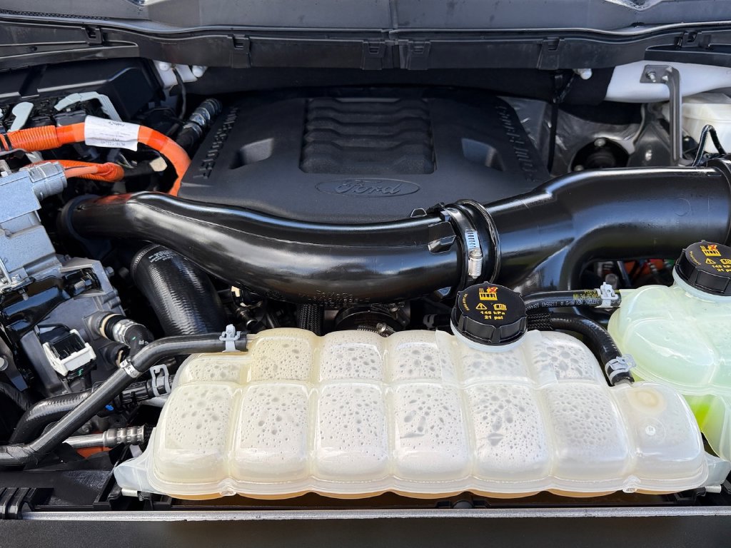 Used 2023 Ford F150 4x4 SuperCrew Hybrid image 20