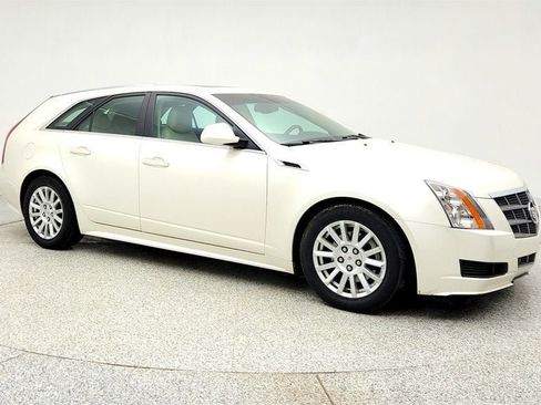 Used 2011 Cadillac CTS Luxury image 7