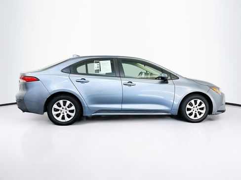 Used 2025 Toyota Corolla LE image 10