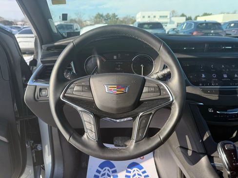 Certified 2025 Cadillac XT5 Premium Luxury image 20