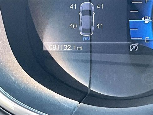 Used 2019 Ford Edge Titanium w/ Cold Weather Package AWD/4WD image 14