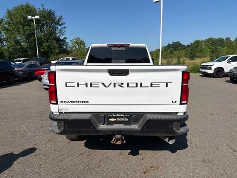 Used 2025 Chevrolet Silverado 2500 LT w/ Trail Boss Package AWD/4WD image 8