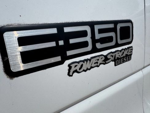 Used 1998 Ford E-350 and Econoline 350 RWD image 4