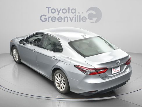 Used 2023 Toyota Camry LE w/ Convenience Package FWD image 8