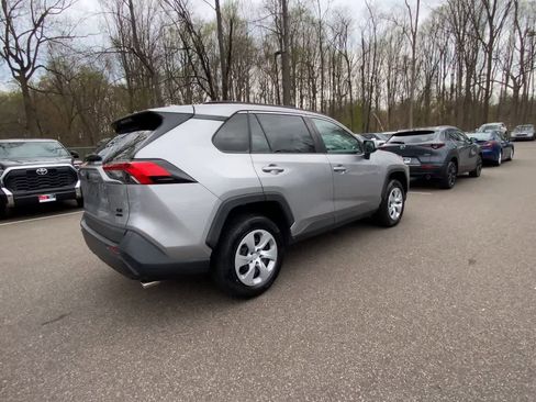 Used 2019 Toyota RAV4 LE w/ All Weather Liner Package AWD/4WD image 8