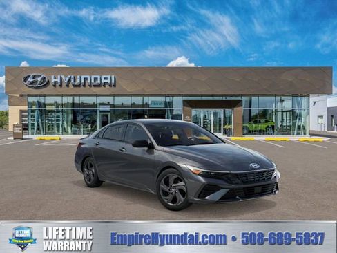 New 2026 Hyundai Elantra Sport FWD image 2