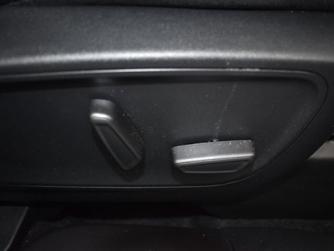 Used 2024 Ford Escape Platinum w/ Premium Technology Package AWD/4WD image 39