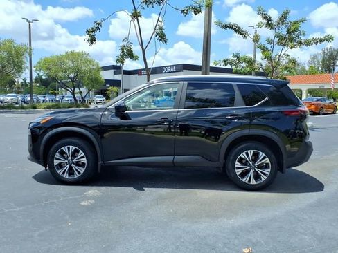 Used 2023 Nissan Rogue SV w/ SV Premium B Package FWD image 4