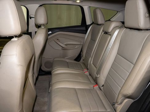 Used 2015 Ford Escape SE w/ Equipment Group 201A image 7