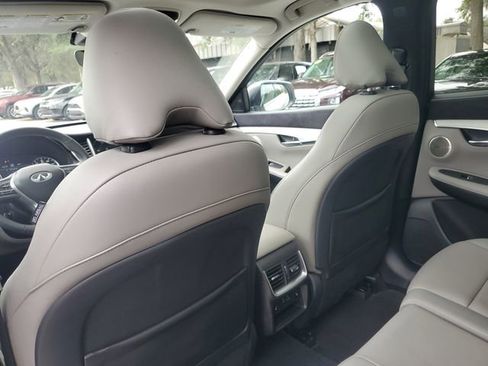 Used 2023 INFINITI QX50 Sensory w/ Accent Package image 14