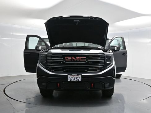 Used 2022 GMC Sierra 1500 AT4 w/ AT4 Premium Package AWD/4WD image 54