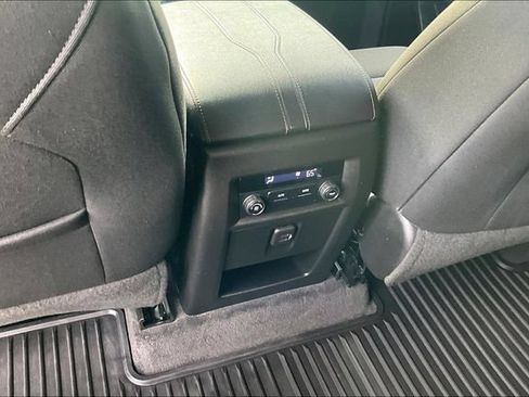 Used 2020 Chevrolet Traverse LS FWD image 20