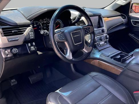 Used 2019 GMC Yukon XL Denali w/ Denali Ultimate Package RWD image 18