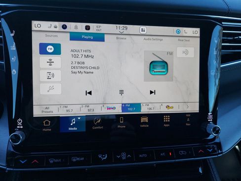 New 2026 Jeep Grand Wagoneer L Limited AWD/4WD image 17