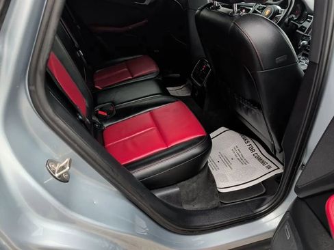 Used 2021 Porsche Macan Sport Edition w/ Premium Package image 32