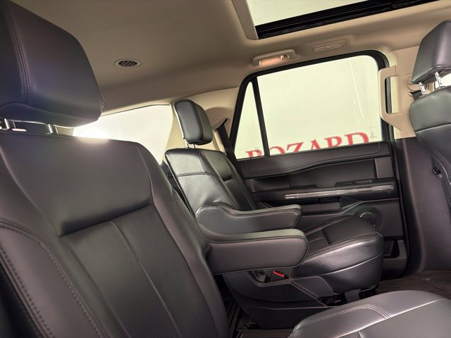 Used 2024 Ford Expedition XLT RWD image 39