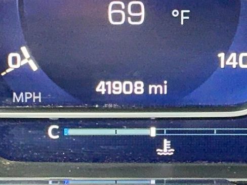 Used 2025 Chevrolet Silverado 1500 LT AWD/4WD image 26