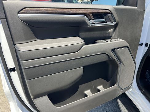 New 2026 GMC Sierra 1500 SLE AWD/4WD image 10