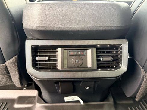 Used 2024 Ford F250 Platinum w/ Tremor Off-Road Package image 40