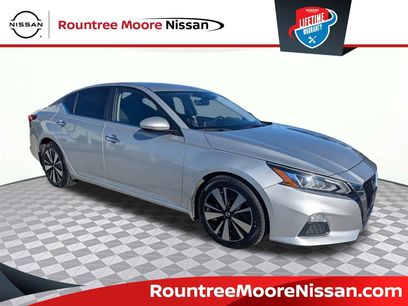 Used 2022 Nissan Altima 2.5 SV