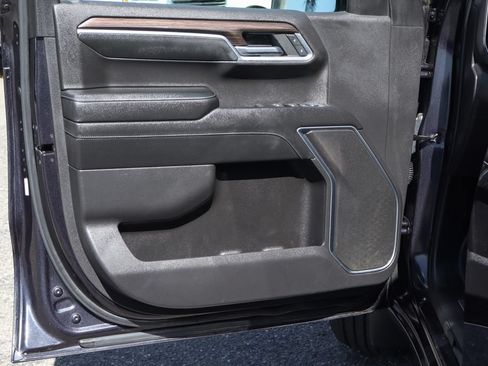 Used 2022 Chevrolet Silverado 1500 LT RWD image 13