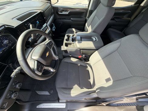 Certified 2023 Chevrolet Silverado 1500 LT AWD/4WD image 3