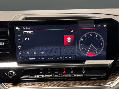 Used 2025 GMC Sierra 1500 Elevation image 18