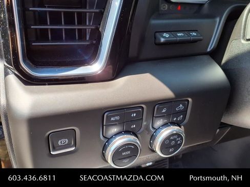 Used 2024 GMC Sierra 2500 Denali w/ Denali Reserve Package image 21