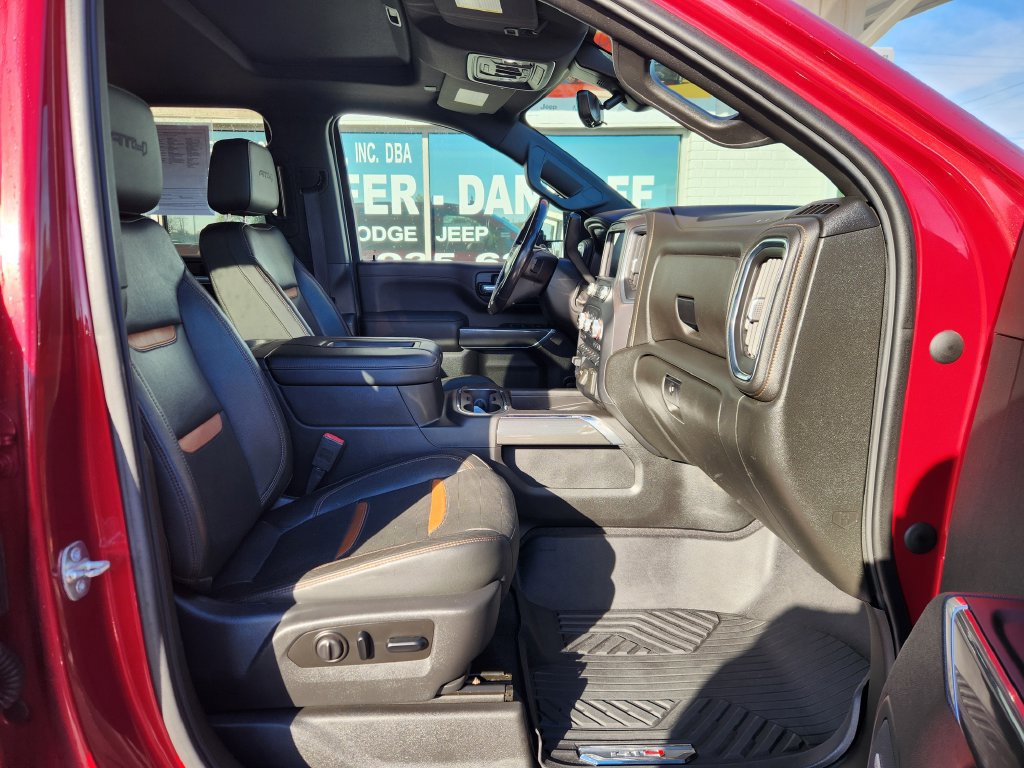 Used 2020 GMC Sierra 2500 AT4 w/ AT4 Premium Package AWD/4WD image 11