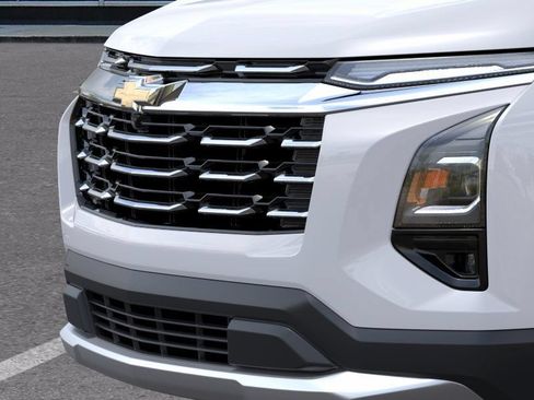 New 2027 Chevrolet Equinox LT w/ Convenience Package II FWD image 13