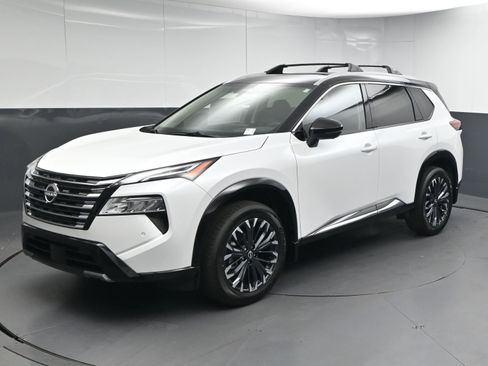 New 2026 Nissan Rogue Platinum w/ Platinum Premium Package image 4