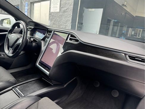 Used 2018 Tesla Model S 75D AWD/4WD image 20