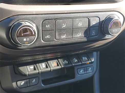 Certified 2022 GMC Canyon AT4 w/ Trailering Package image 26