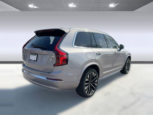 New 2026 Volvo XC90 B6 Plus w/ Protection Package Premier image 9
