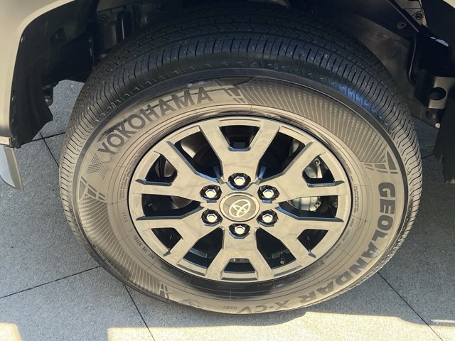 Used 2025 Toyota 4Runner SR5 RWD image 11