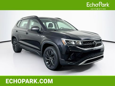 Used 2024 Volkswagen Taos S FWD image 1