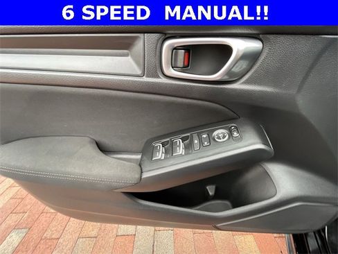 Used 2022 Honda Civic Sport image 11
