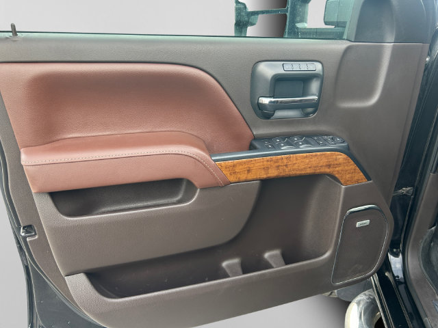 Used 2016 Chevrolet Silverado 2500 High Country w/ Duramax Plus Package AWD/4WD image 13